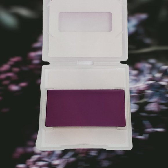 Luxe Lilac Lip & Cheek Cream Blush Limited Edition - Picture 3 of 5